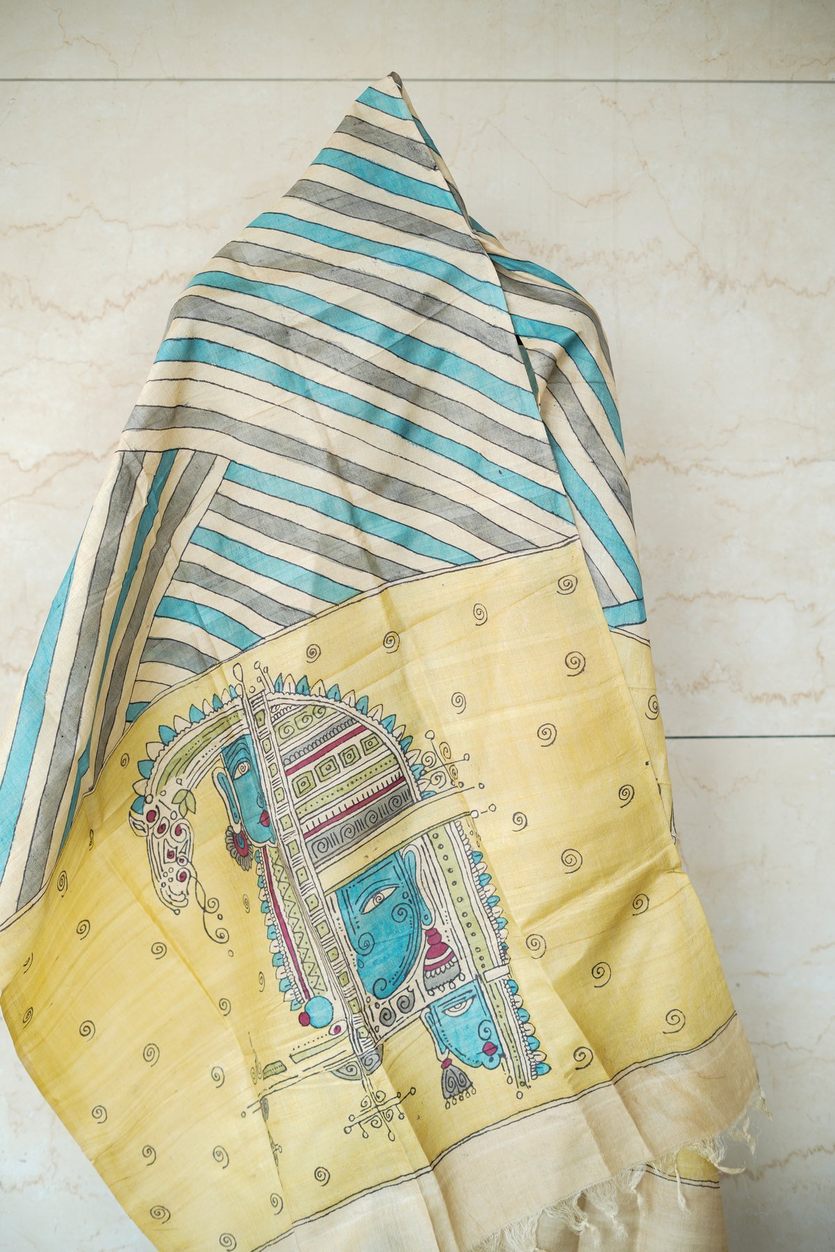 Hand-drawn cloth in the Kalamkari idiom